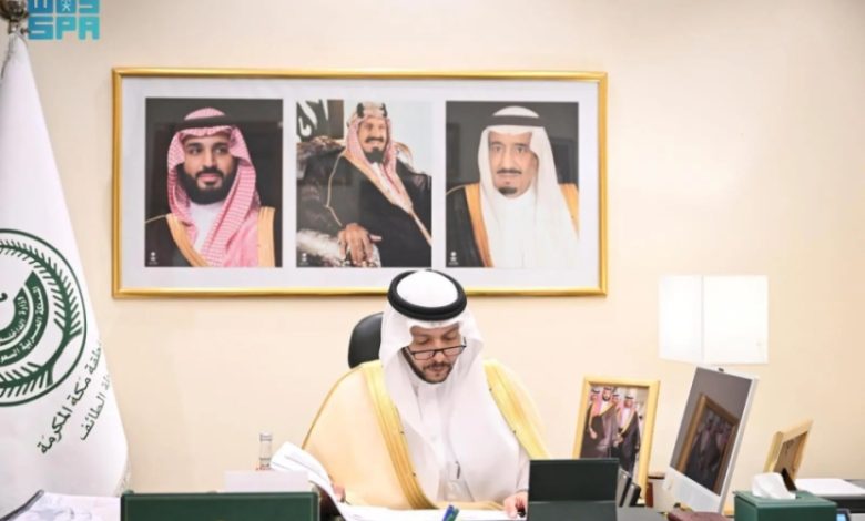 استقبال مدير مركز التنمية الاجتماعية بالطائف من قبل الأمير سعود بن نهار