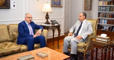 وزير الخارجية والهجرة يستقبل وزير الموارد المائية والرى.. صور