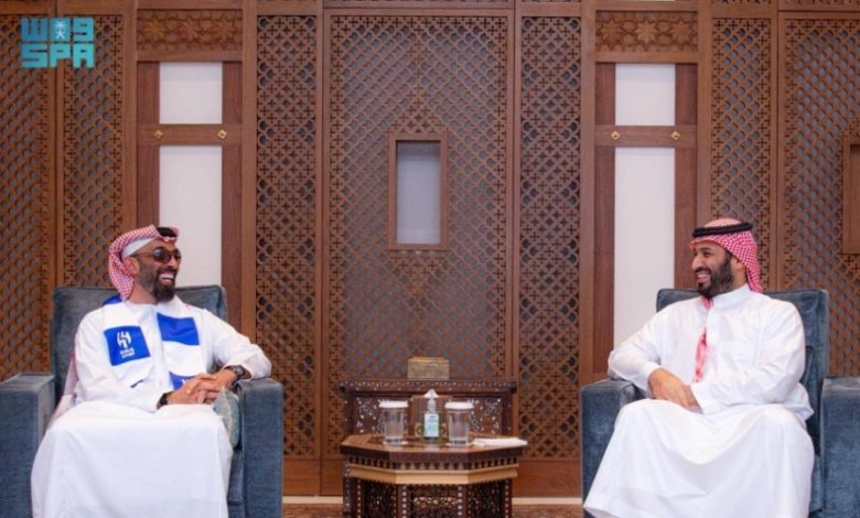 استقبال ولي العهد لنائب حاكم أبوظبي ومستشار الأمن الوطني الإماراتي