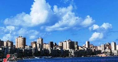 سحب وأمطار ببعض المناطق.. الأرصاد تكشف مفاجأة فى طقس الساعات المقبلة