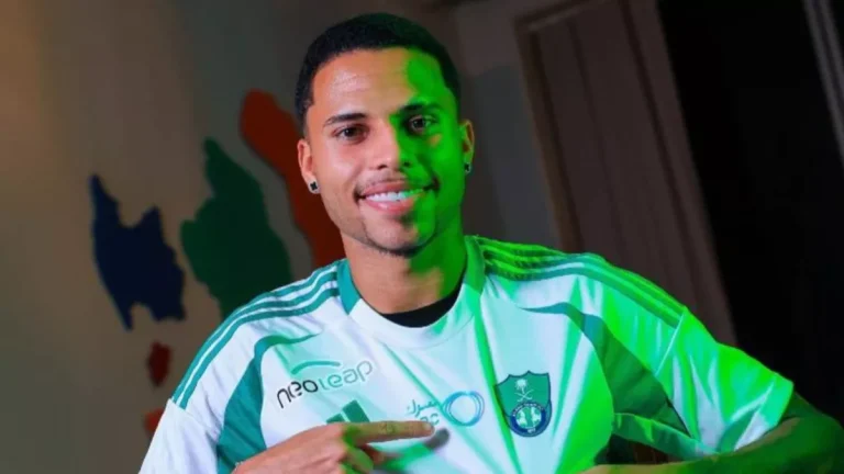 الأهلي يوافق على بيع ألكسندر مقابل 8 ملايين يورو إلى أتلتيكو مينيرو