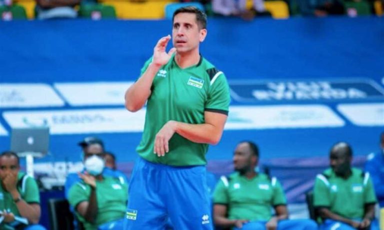كرة طائرة - مدرب منتخب الكاميرون.. البرازيلي ميلاجريس مديرا فنيا لسيدات الأهلي
                
                أعلن النادي الأهلي تولي البرازيلي باولو ميلاجريس القيادة الفنية لفريق السيدات للكرة الطائرة.
                الأربعاء، 30 يوليه 2025 - 16:36