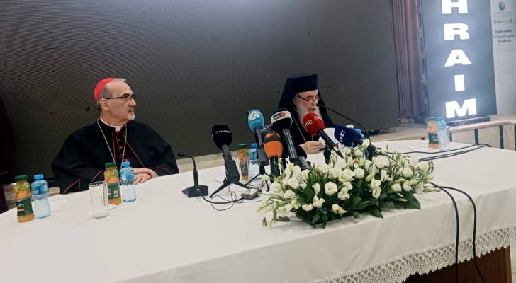 البطريرك ثيوفيلوس الثالث ينقل رسالة ملكية إلى رام الله