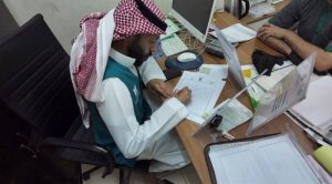 التجارة تغلق مستودعين للغش الغذائي وحلويات الأطفال في منطقة جنوب الرياض.