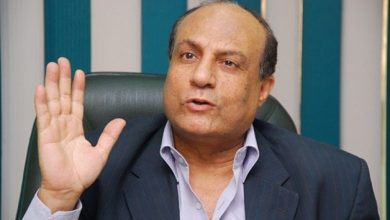 التحية لأبطال الداخلية تزامناً مع القبض على عناصر «حسم» الإرهابية، نجيب جبرائيل يهديهم درع المنظمة