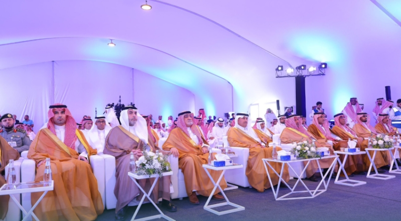الجاسر يضع حجر الأساس لممر لوجستي يربط ميناء جدة الإسلامي بالخمرة اللوجستية.