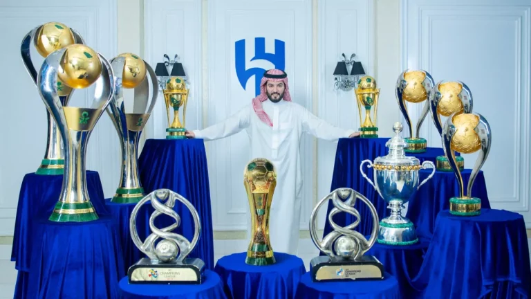 الدويش ينسف "نظرية المؤامرة" ضد الهلال بعد رحيل فهد بن نافل