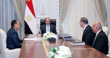 الرئيس السيسى يؤكد أھمیة استمرار تھیئة بیئة الاستثمار الجاذبة لرؤوس الأموال الأجنبیة والوطنية