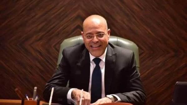 الرئيس السيسي يضع بناء الإنسان في مقدمة أولوياته وفق وزير العمل