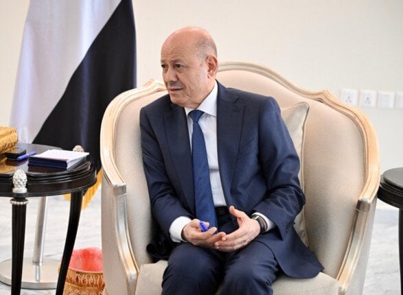 الرئيس اليمني رشاد العليمي يشيد بدعم الرئيس السيسي لليمن