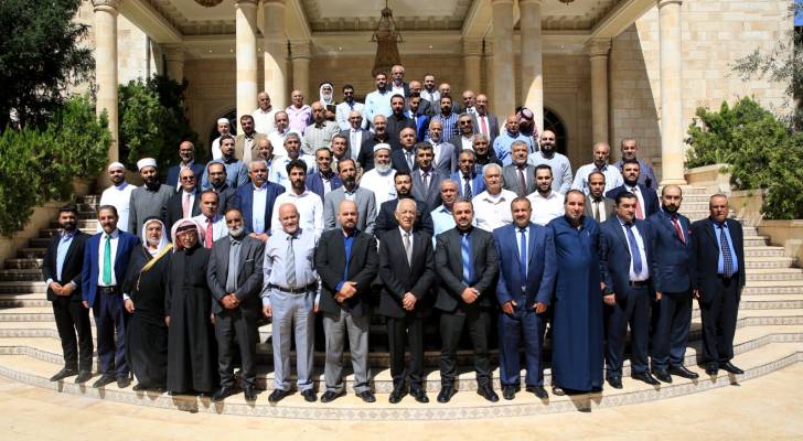 العيسوي يؤكد: الأردن صامد بفضل حكمة الملك ورؤيته خلال لقائه بعشيرة بني عامر
