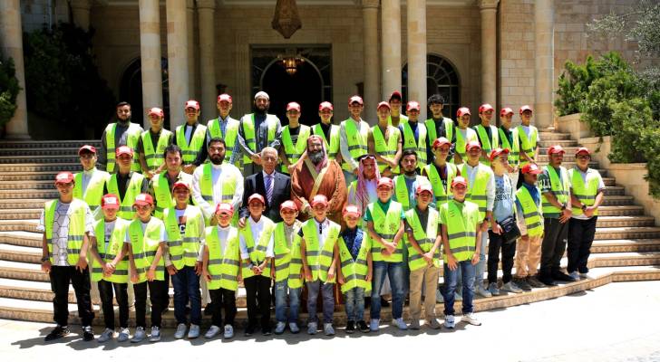 العيسوي يستقبل وفد "خمسين حافظ" من المركز الثقافي الإسلامي بجامعة العرب في الزرقاء