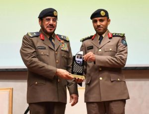 اللواء الفرج يشارك في حفل توزيع جائزة التميز للعمل الميداني لعام 1446هـ