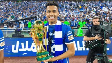 الهلال يطلب 80 مليون ريال للتخلي عن مصعب الجوير
                
                حدد نادي الهلال مطالبه المالية للتخلي عن لاعب الفريق الشاب مصعب الجوير.
                السبت، 26 يوليه 2025 - 12:34