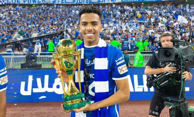 الهلال يطلب 80 مليون ريال للتخلي عن مصعب الجوير
                
                حدد نادي الهلال مطالبه المالية للتخلي عن لاعب الفريق الشاب مصعب الجوير.
                السبت، 26 يوليه 2025 - 12:34