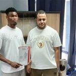 خبر في الجول - سامادو أتدجيكو لاعب المصري إلى سموحة
                
                أتم البنيني سامادو أتدجيكو لاعب المصري إجراءات انتقاله لنادي سموحة، خلال فترة الانتقالات الصيفية الجارية.
                الأربعاء، 30 يوليه 2025 - 19:10