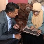 بتكليف من رئيس الوزراء: "الاتصالات" تمنح هاجر حسان لابتوب تكريماً لتفوقها الأكاديمي