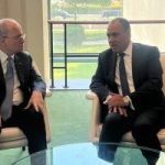 وزير الخارجية يبحث مع رئيس وزراء فلسطين الأوضاع فى الضفة الغربية