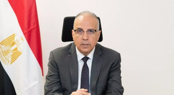 بحث وزير الري الطلبات المقدمة من نواب البرلمان  
وزير الري يستعرض طلبات نواب المجلس  
اجتماع وزير الري لمناقشة طلبات أعضاء البرلمان  
وزير الري يتناول طلبات مجلس النواب