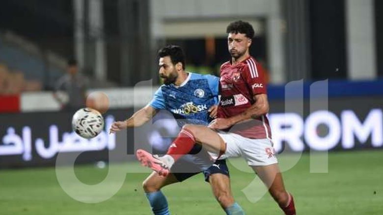 أول رد لبيراميدز على ضم وسام أبو علي حال رحيله عن الأهلي: الأمر محسوم