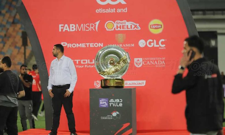 لوائح الدوري المصري 2026 - 6 أجانب في القوائم و5 في نفس الوقت بأرض الملعب
                
                أعلنت رابطة الأندية المحترفة لائحة مشاركة اللاعبين الأجانب في الموسم الجديد 2025-2026 من الدوري المصري.
                الأحد، 27 يوليه 2025 - 15:58