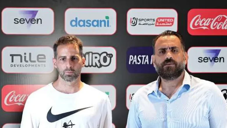 صفقات الزمالك.. تحركات من جون إدوارد لإنهاء التعاقد مع 4 لاعبين
