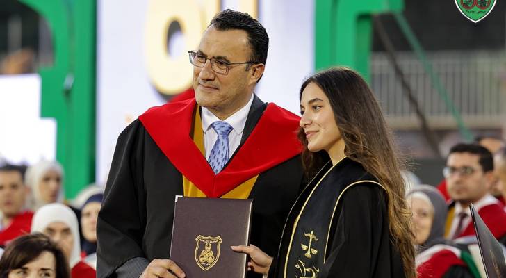 تخريج 285 طالبًا وطالبة من كلية الحقوق في الجامعة الأردنية