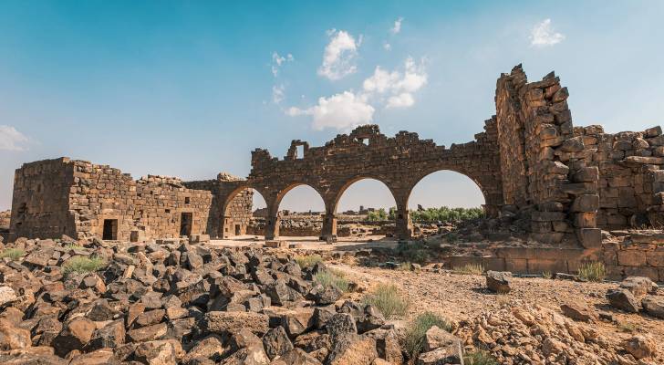 تخصيص 500 ألف دينار لتأهيل أم الجمال الأثري من وزارة السياحة