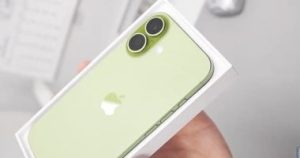 تسريب جديد يُظهر iPhone 17 باللون الأخضر اللامع بتصميم أنيق ومختلف