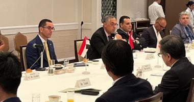 تعزيز التجارة: وزير الاستثمار يستعرض جهود تسهيل الحركة خلال إفطار عمل