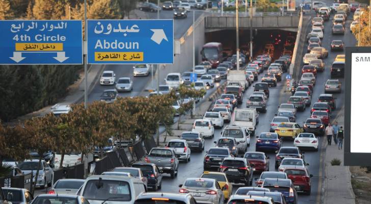 تعطل صهريج يسبب أزمة مرورية على الجسر المعلق باتجاه عبدون