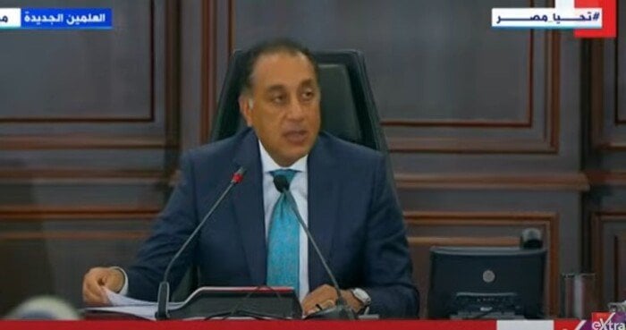تعليق رئيس الوزراء حول أعمار أعضاء المجلس الأعلى للثقافة