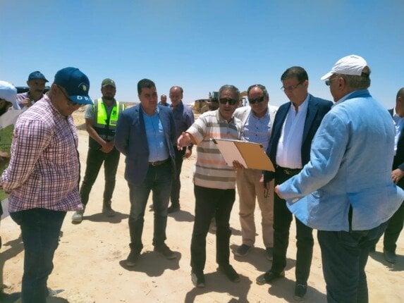 تفقد وزير الزراعة أعمال حصر وتصنيف الأراضي الصحراوية في منطقة «العميد» بوادي النطرون