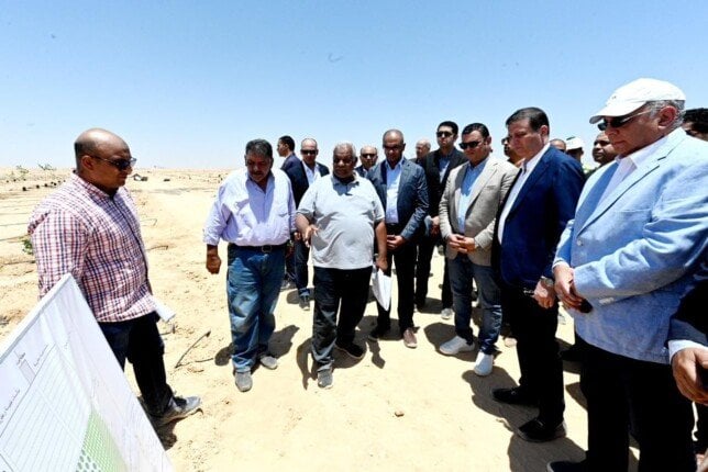 تفقد وزيرا الزراعة والإسكان محطة الأبحاث لتحلية مياه البحر بالعلمين