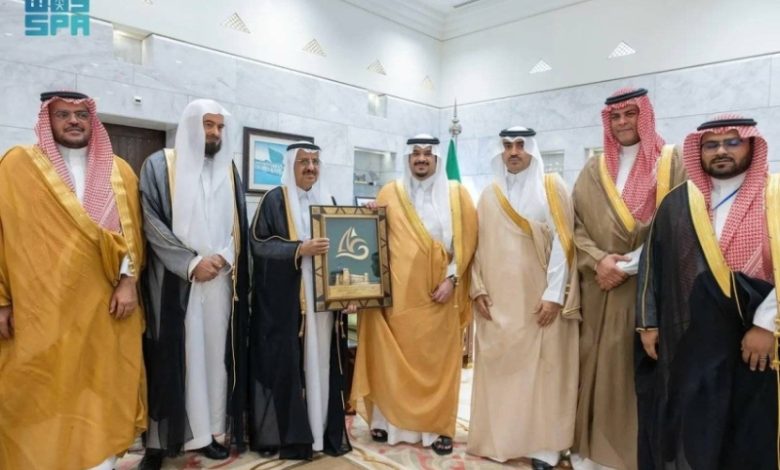 تكريم الفائزين بجائزة حريملاء للتفوق العلمي بحضور نائب أمير الرياض