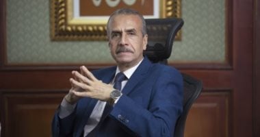 تكريم النماذج المشرفة من رئيس جهاز الإحصاء واستعراض إنجازات الجهاز