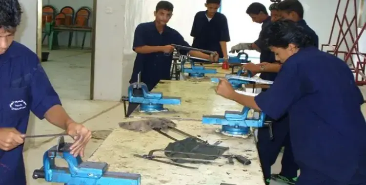 مدرسة الصنايع 2026