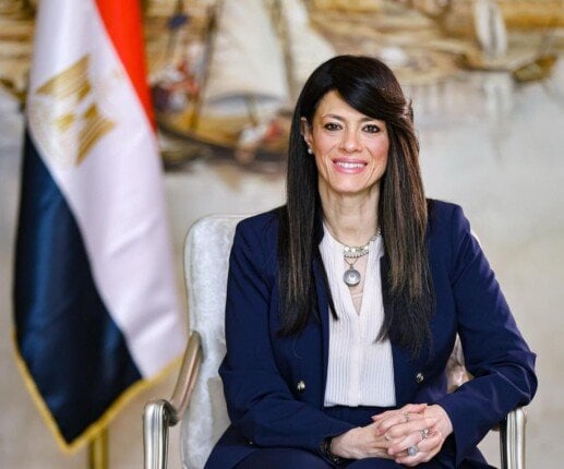 تهنئة المشاط للمستشار مينا رزق بفوزه برئاسة "الفاو"