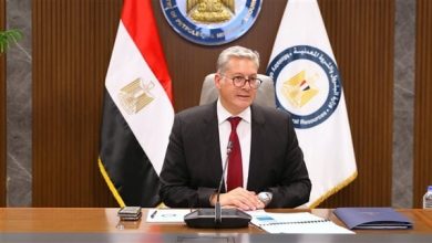 توطين الصناعات المحلية يتصدر أولويات الحكومة حسب وزير البترول