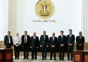 توقيع عقد تطوير أرض صناعية بالسخنة بحضور رئيس الوزراء