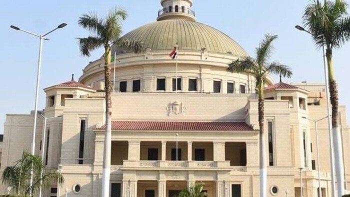 جامعة القاهرة تطمح للتصنيف الذهبي بعد إدراجها ضمن أفضل مؤسسات الاستدامة