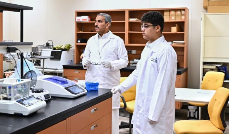 جامعة الملك سعود تعزّز قدرات الجيل الموهوب من خلال تطوير المسار البحثي فيها.