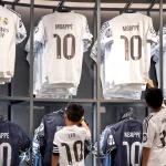 جمهور ريال مدريد يتحدى حرارة الجو من أجل مبابي