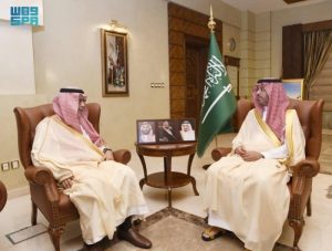 جهود الغطاء النباتي في جدة تحت أنظار المحافظ