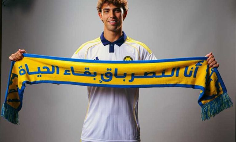 تشكيل النصر - جواو فيليكس يظهر لأول مرة.. ورونالدو أساسي أمام تولوز وديا
                
                يظهر البرتغالي جواو فيليكس في تشكيل النصر لأول مرة في مواجهة تولوز الفرنسي وديا.
                الأربعاء، 30 يوليه 2025 - 18:37