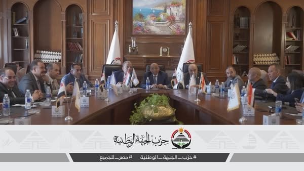 حزب الجبهة الوطنية ينظم دوراته التثقيفية الجديدة لقيادات المحافظات ومرشحي الشيوخ
