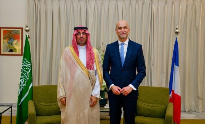 حضور لافت لمحافظ جدة في حفل قنصلية فرنسا باليوم الوطني