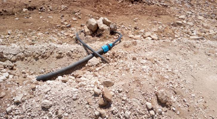 حملة المياه لإزالة اعتداءات على خطوط رئيسية في الذهيبة الشرقية