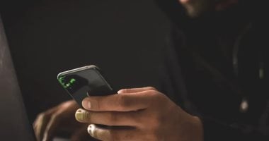 قبل إصلاح هاتفك.. خطوات أساسية لحماية بياناتك وخصوصيتك