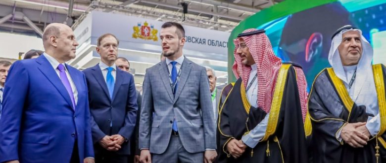 رئيس الوزراء الروسي يقوم بزيارة الجناح السعودي خلال معرض "INNOPROM 2025" الدولي للصناعة.